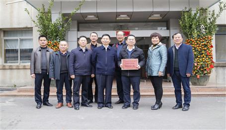 暖心！侯立林到公司送來春節(jié)慰問